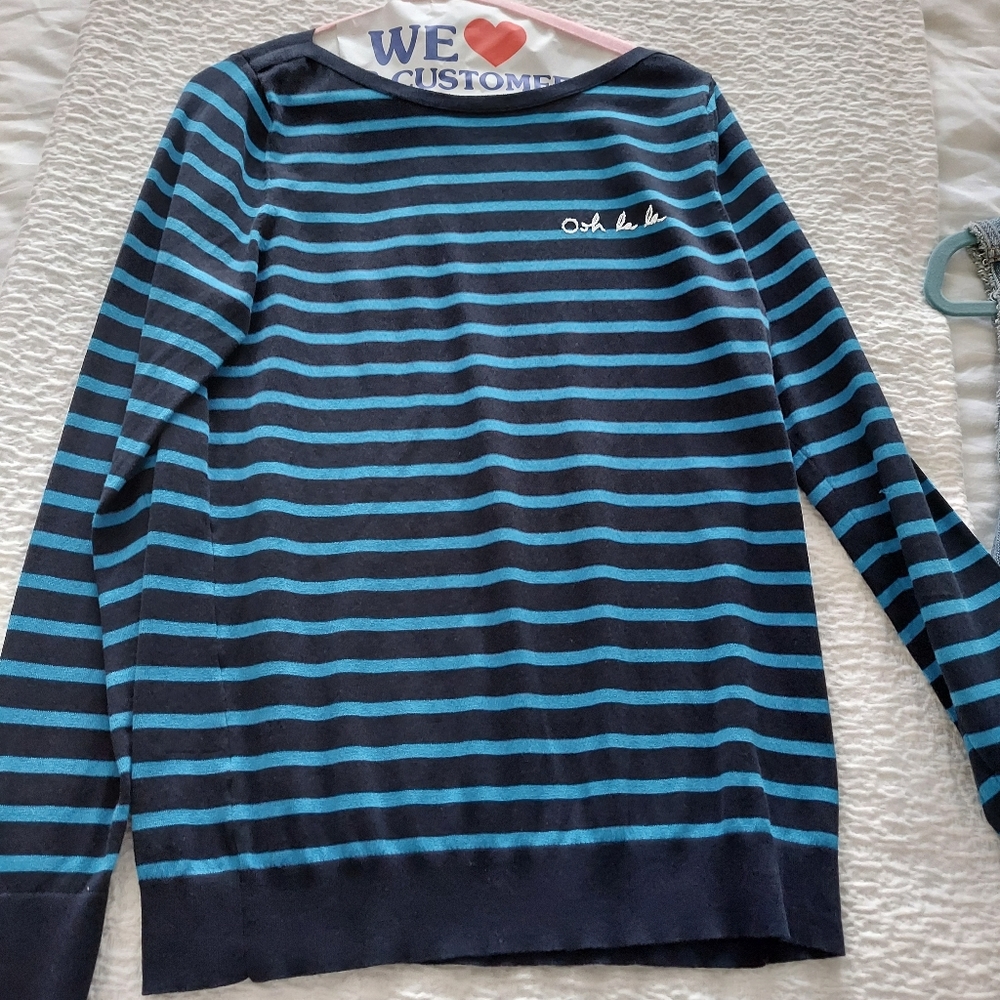 A light weight sweater
